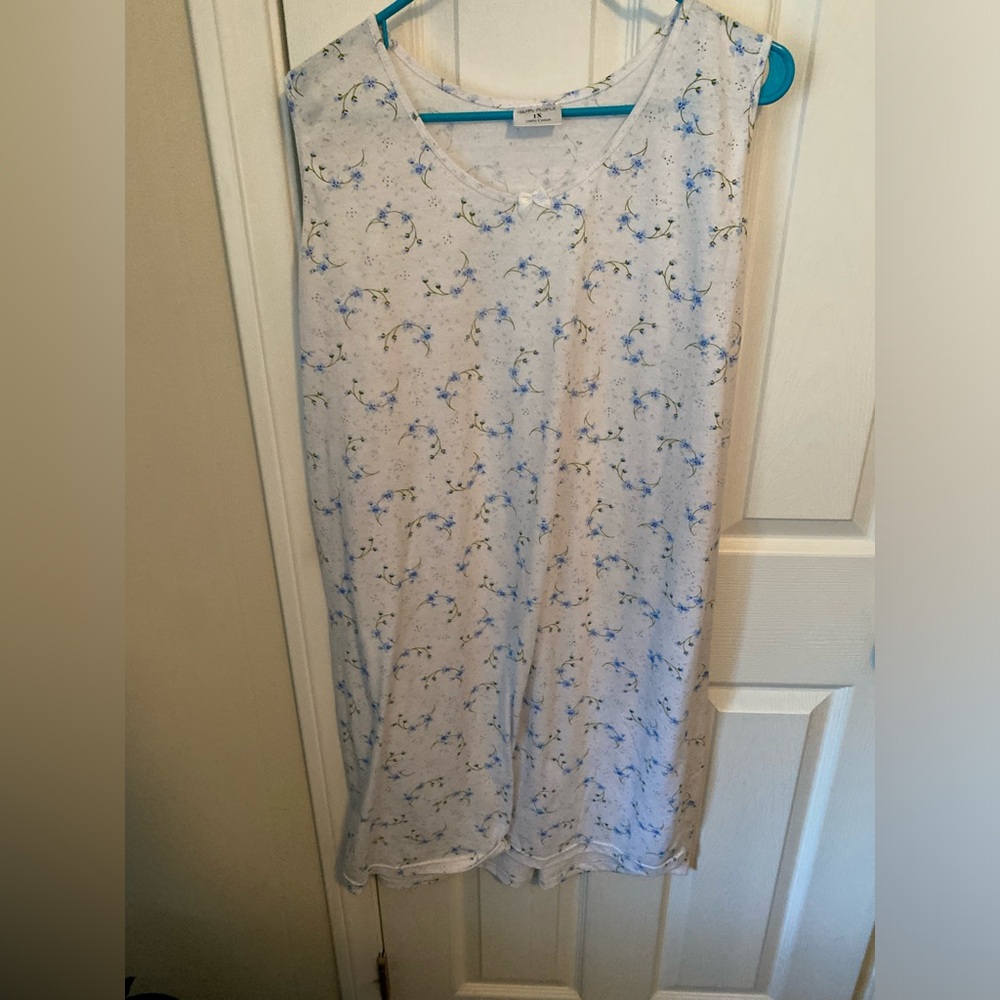 Floral Sleeveless Top